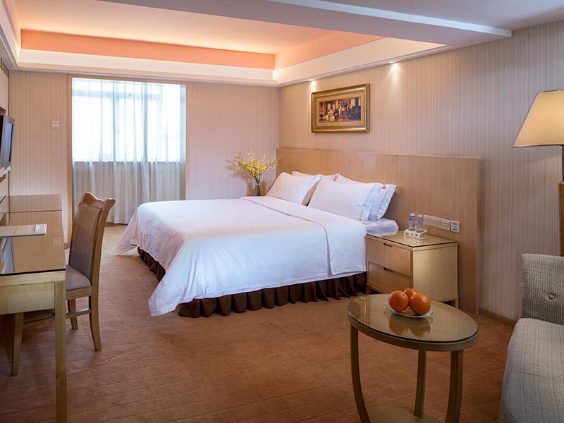 שנג'ן Vienna Hotel - Da Ju Yuan Branch מראה חיצוני תמונה
