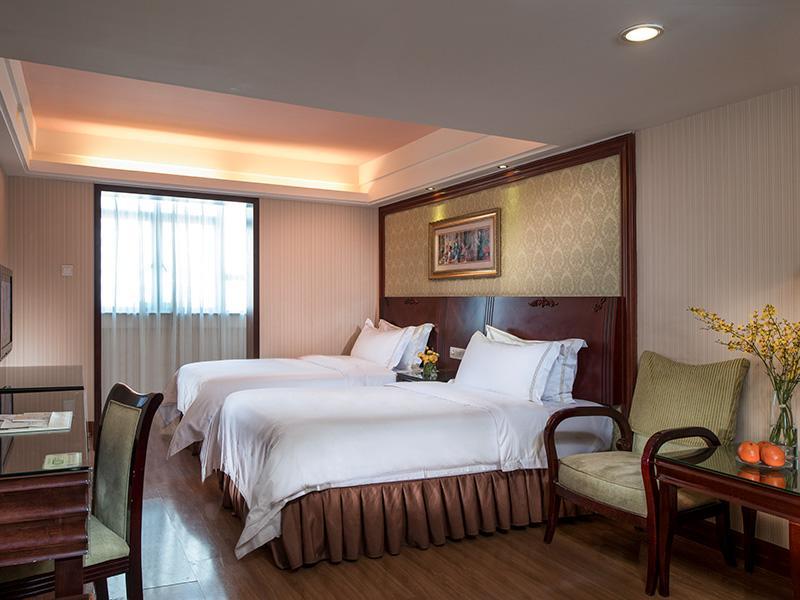 שנג'ן Vienna Hotel - Da Ju Yuan Branch מראה חיצוני תמונה