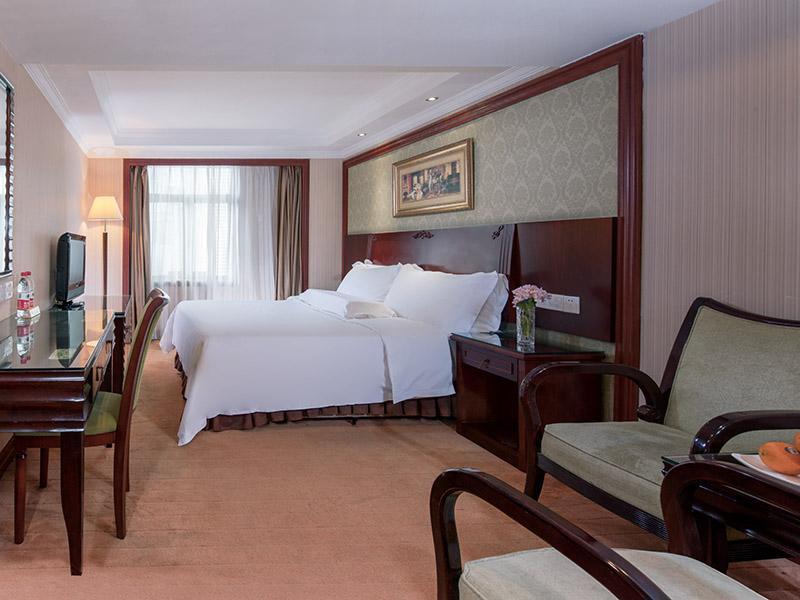 שנג'ן Vienna Hotel - Da Ju Yuan Branch מראה חיצוני תמונה